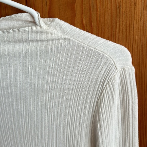 H&M long sleeve - Picture 3 of 5